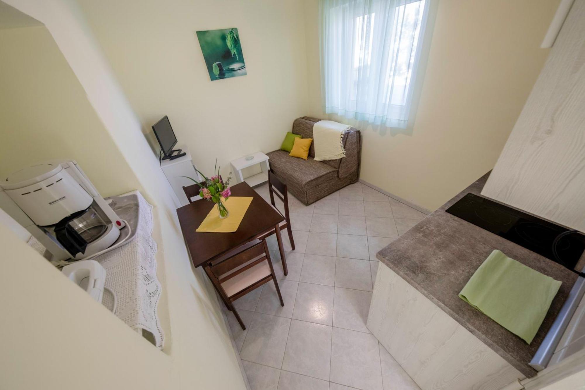Apartments By The Sea Supetarska Draga - Donja, Rab - 11769 Zimmer foto
